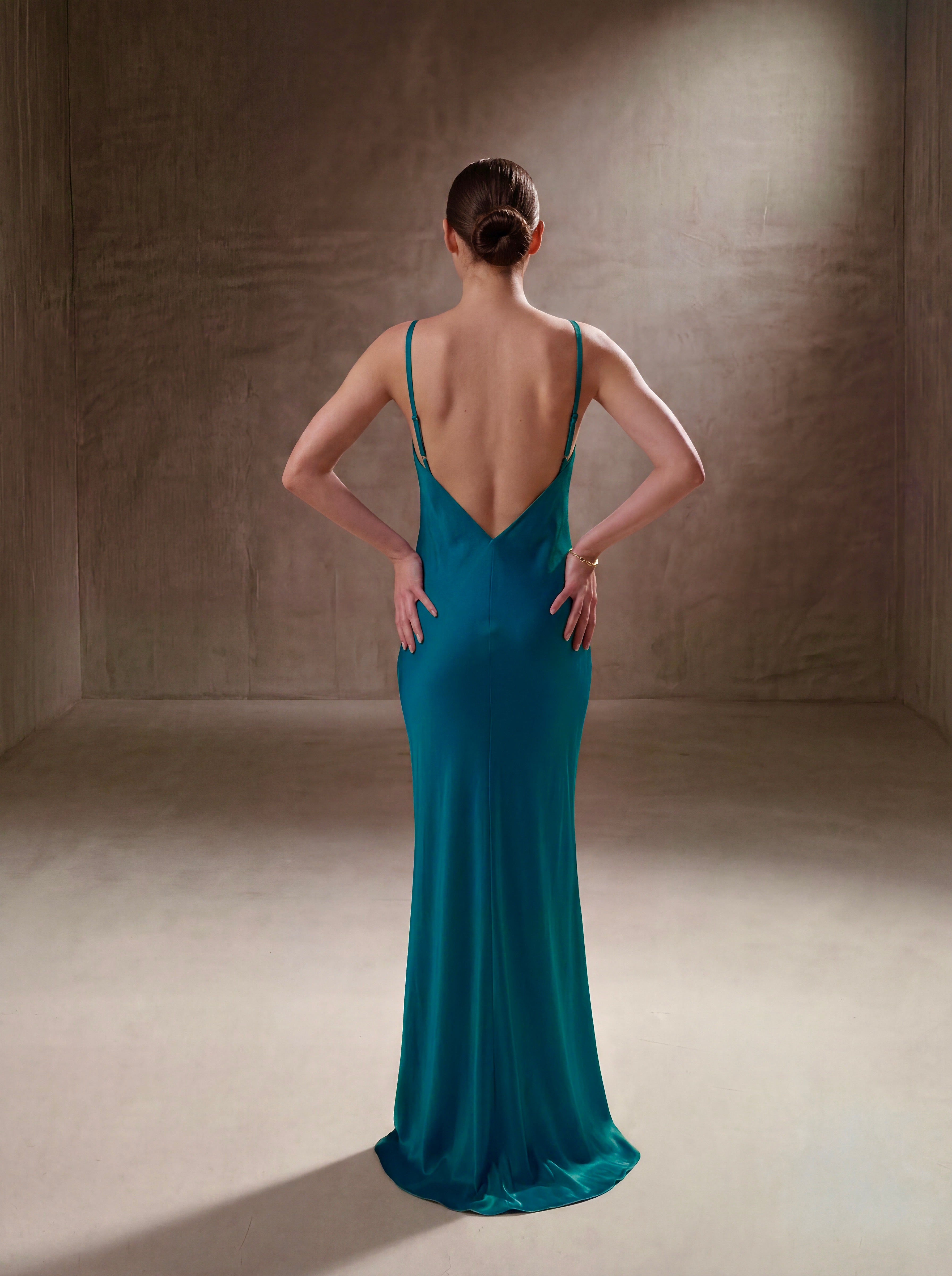 Vestido con escote halter