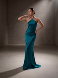 Vestido con escote halter