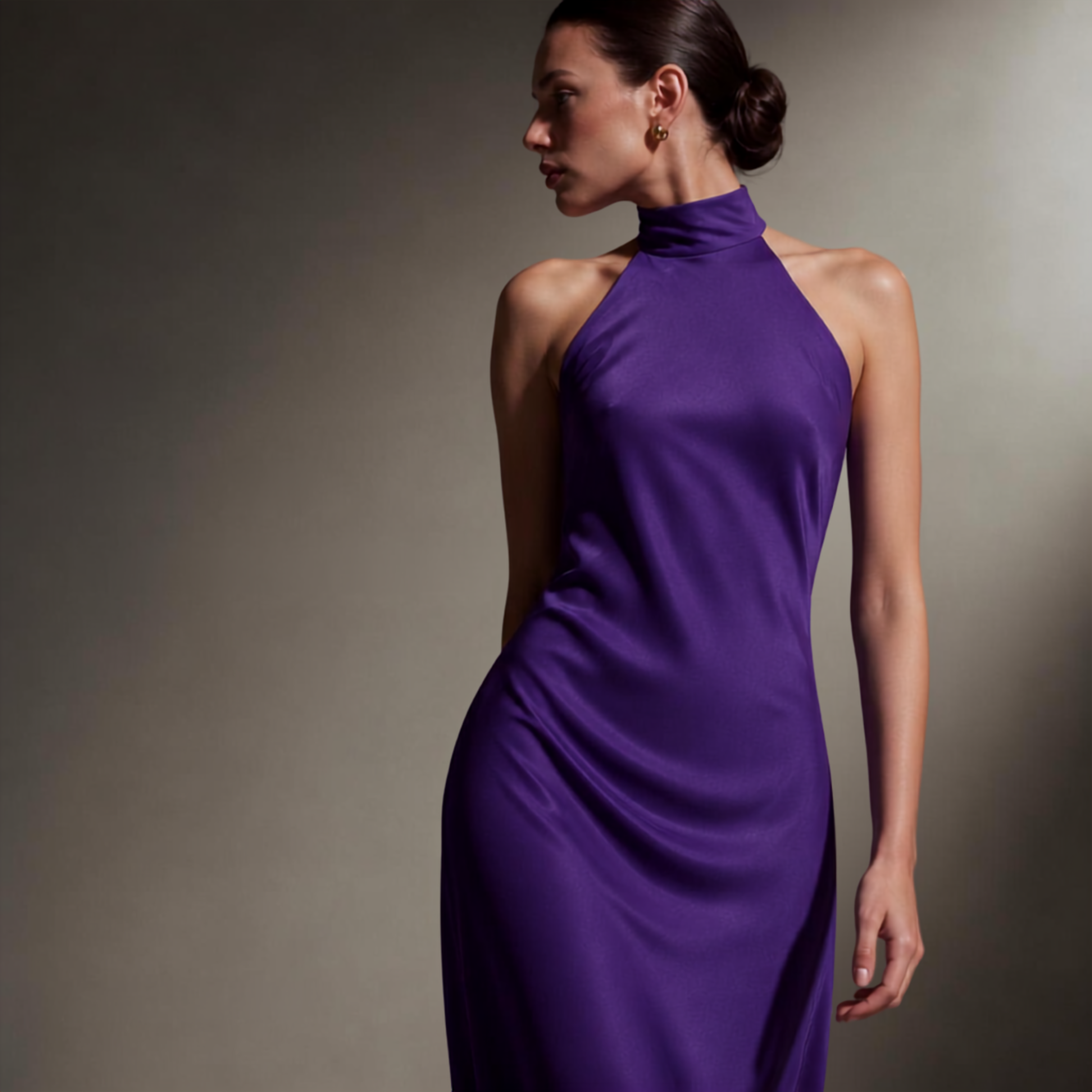 Vestido con cuello halter