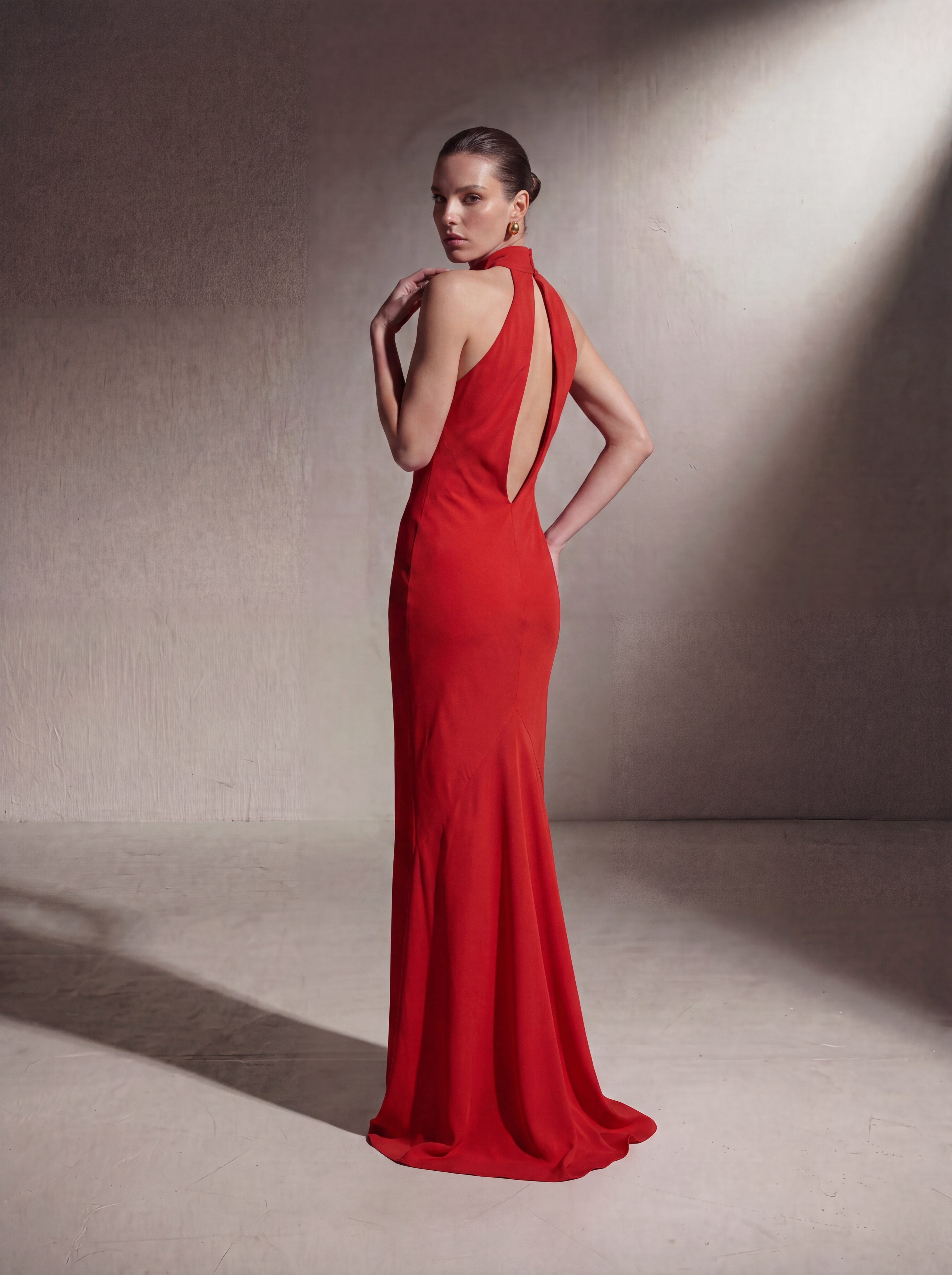 Vestido con cuello halter
