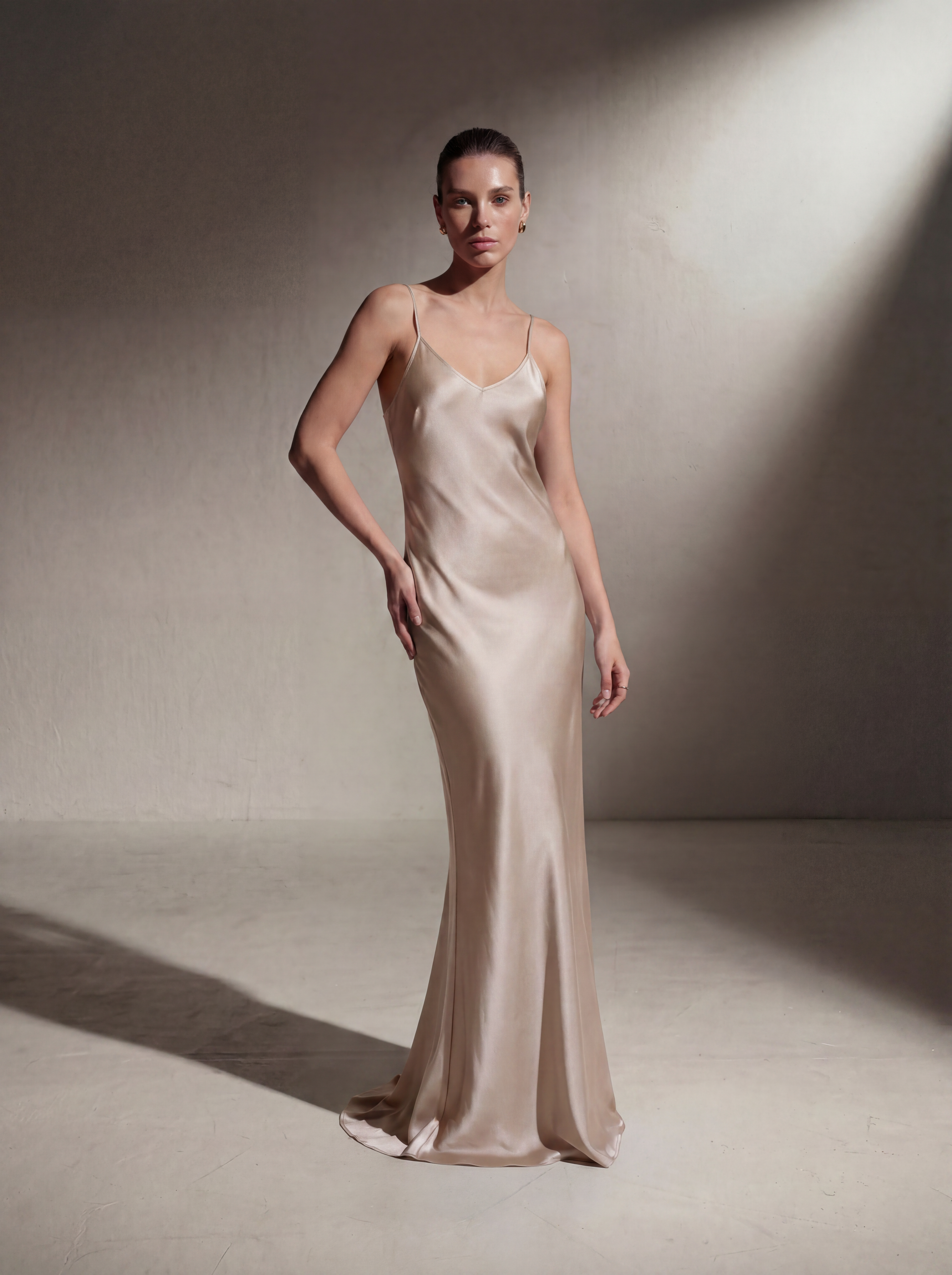 Vestido sesgado lencero